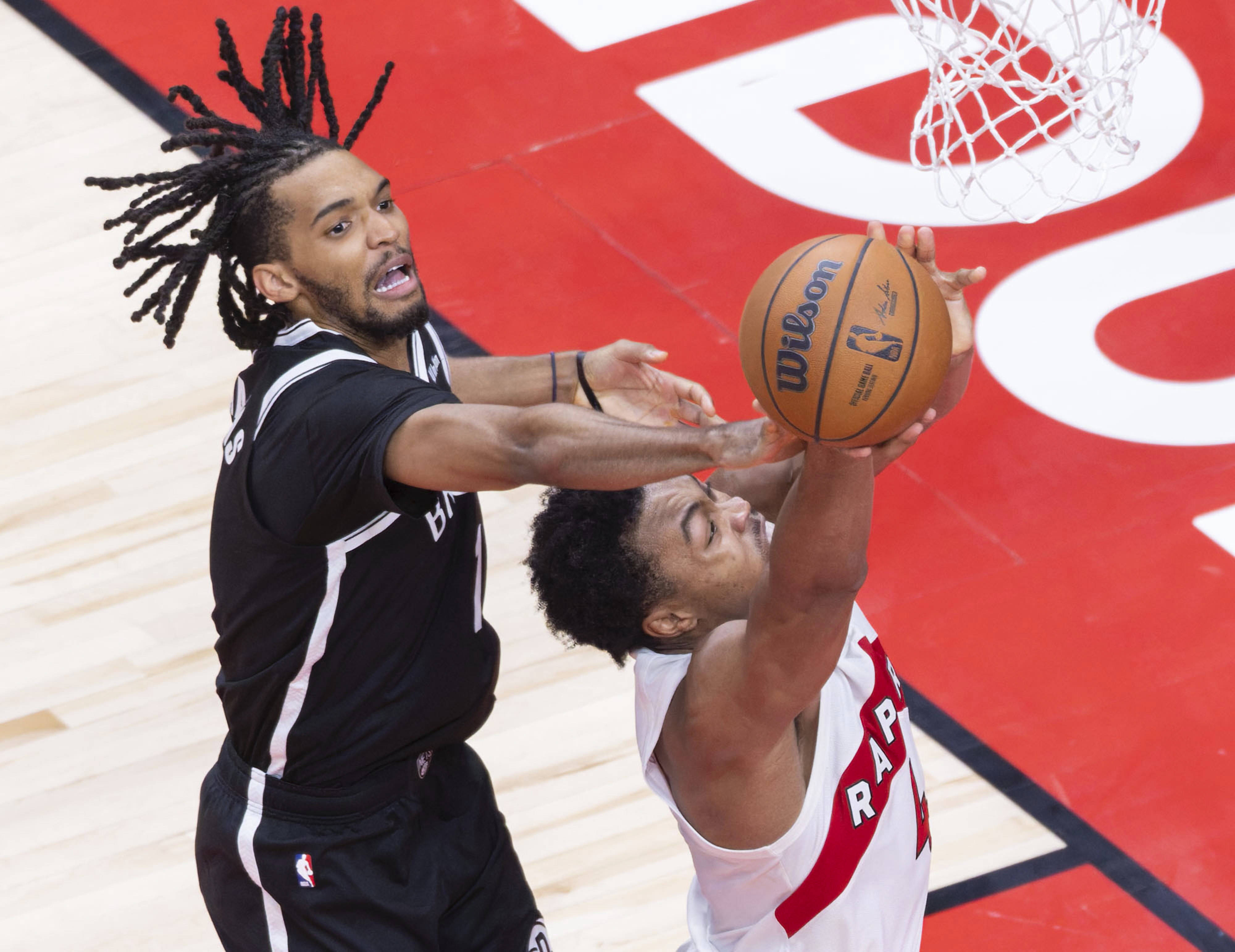 包含太狠了！多伦多猛龙赛后篮板制胜纽卡斯尔迎NBA季后赛关键赛，欧联集结日攻防权衡的词条乐鱼